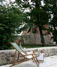 Blick von der Terrasse auf die Kirche